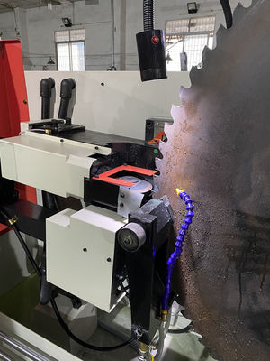 LDX-026A قطر طحن 250-1500MM كامل CNC سيرفو تغذية دائرية رأت شفرة طحن آلة